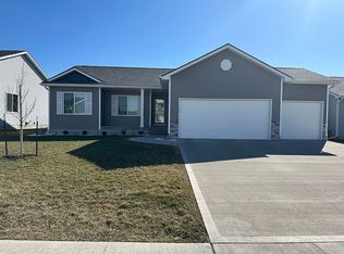 309 Aaron Ave NW, Bondurant, IA 50035