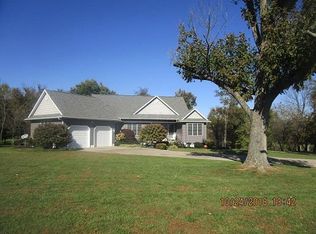 6612 Zane Trail Rd, Circleville, OH 43113