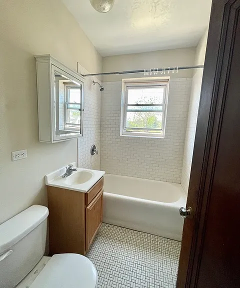 4860 N Hermitage Ave #3F — Photo 7