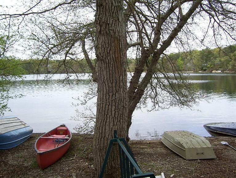 2nd image of 7 White Pine Ln