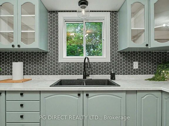 3rd image of 3089 Burnstown Rd