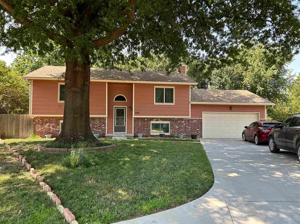 245 N Cherokee Ct, Kechi, KS 67067