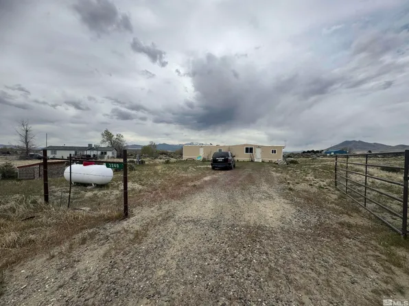 3240 Warner Dr, Winnemucca, NV 89445