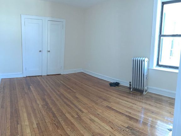 2nd image of 6224 Fort Hamilton Pkwy APT D4