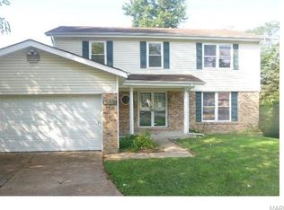 6580 Suson Woods Dr, Saint Louis, MO 63128