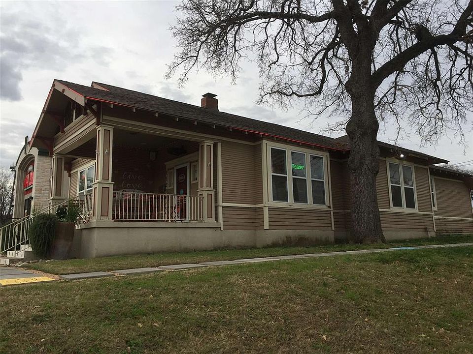 1st image of 1129 N Beckley Ave