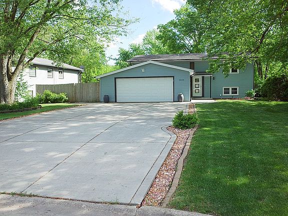 3rd image of 16156 Pamela Ct