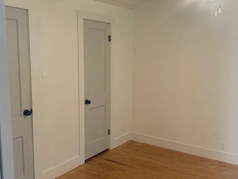 221 N Chicksaw Ave — Photo 5