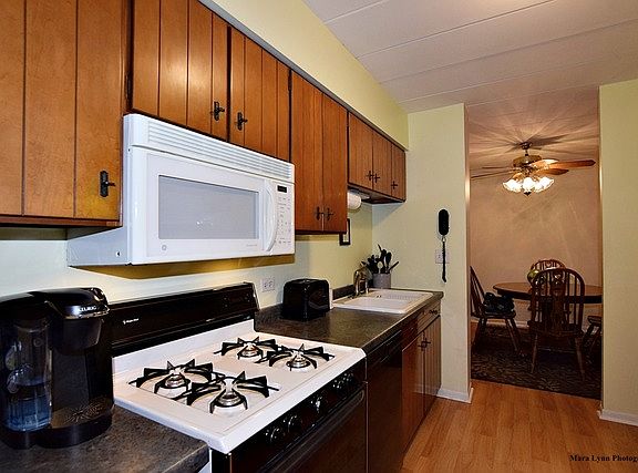 3rd image of 1060 Mill St #210