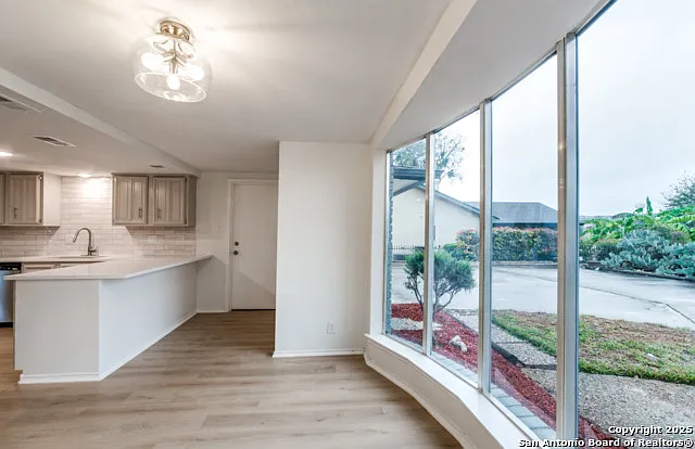 3418 Wimbledon Dr — Photo 17