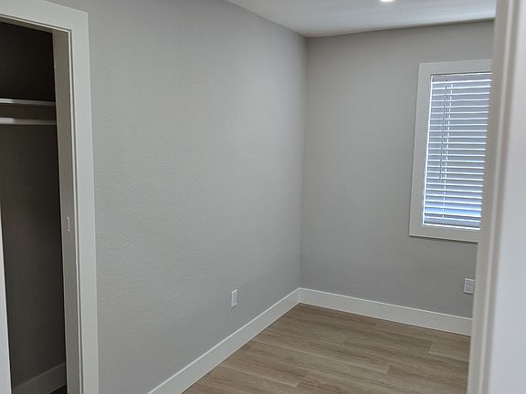 4th image of 2421 Standard Ave