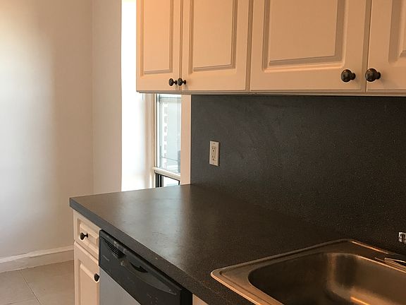 4th image of 7001 113th St #3