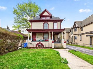 30 Strathallan Park, Rochester, NY 14607