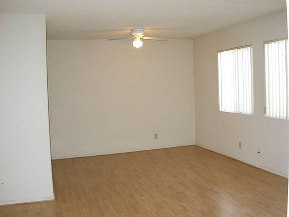 2nd image of 5244 Agnes Ave