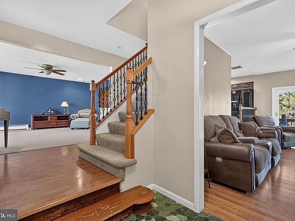 5th image of 4711 Broadway St