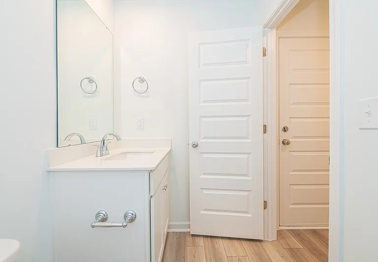815 Freston Rd — Photo 31