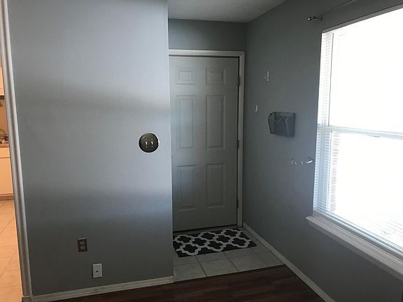 4th image of 2394 N Raven Ln
