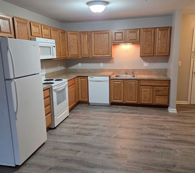 1st image of 62-68 E Washington Ave #2207