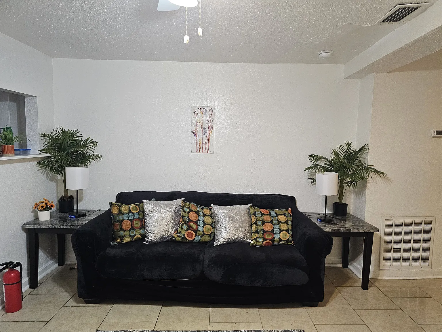 1517 Ella St — Photo 3