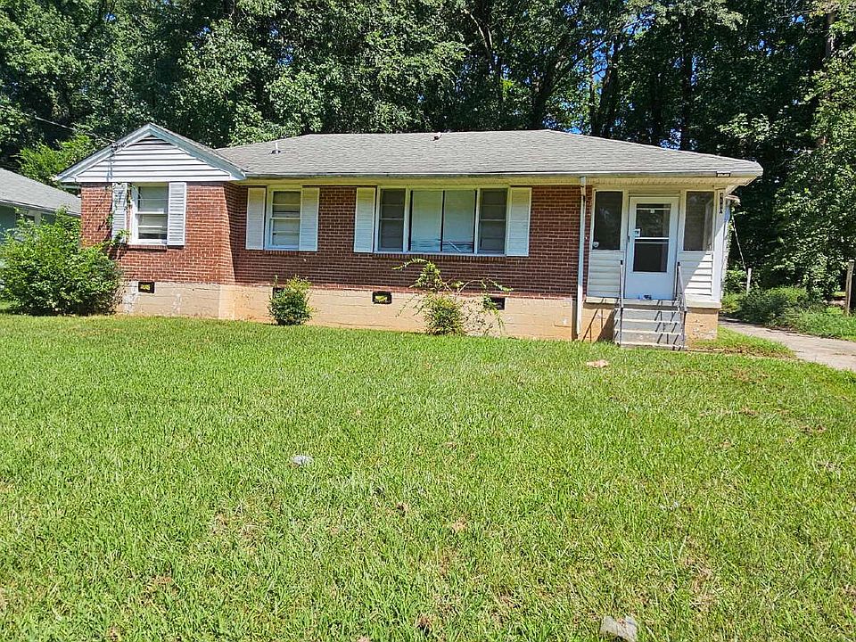 1st image of 418 Thaxton Dr SE #A