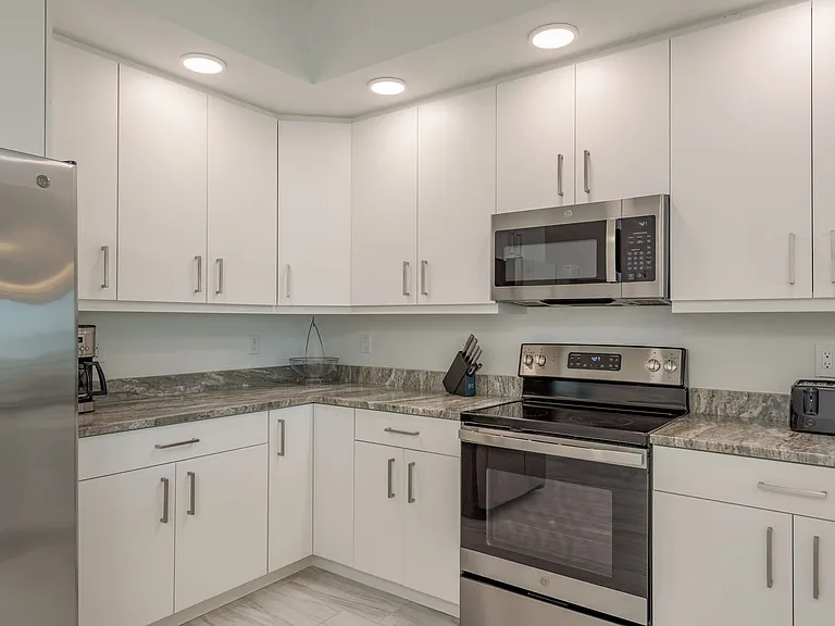 415 Island Way #402 — Photo 19