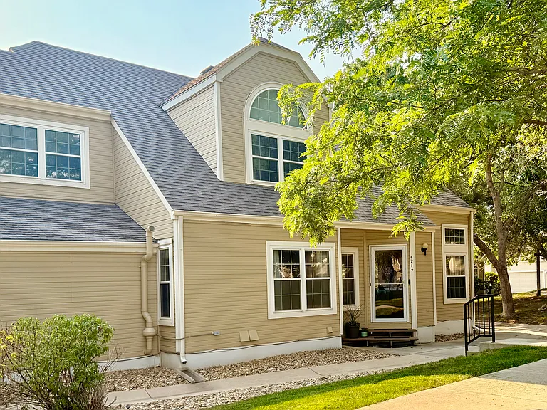 5714 W Atlantic Pl — Photo 2