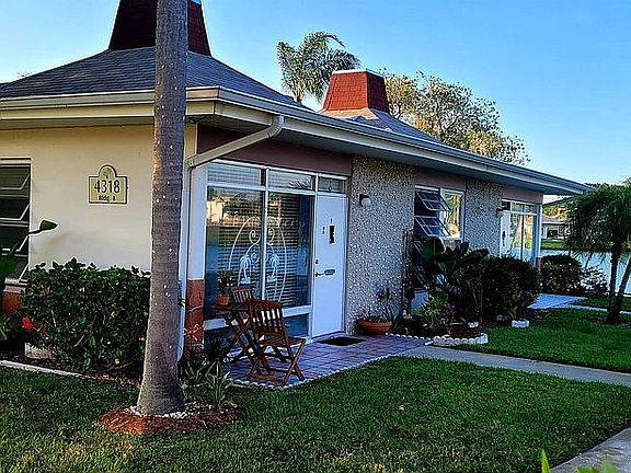 3rd image of 4318 Tahitian Gardens Cir APT D