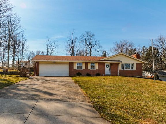 2nd image of 3677 Moorhill Dr