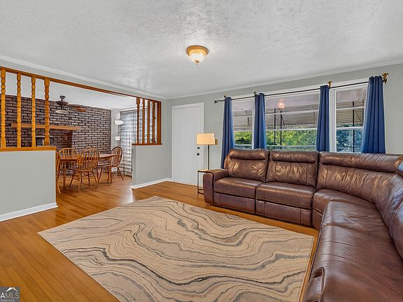 2nd image of 2731 Ila Rd