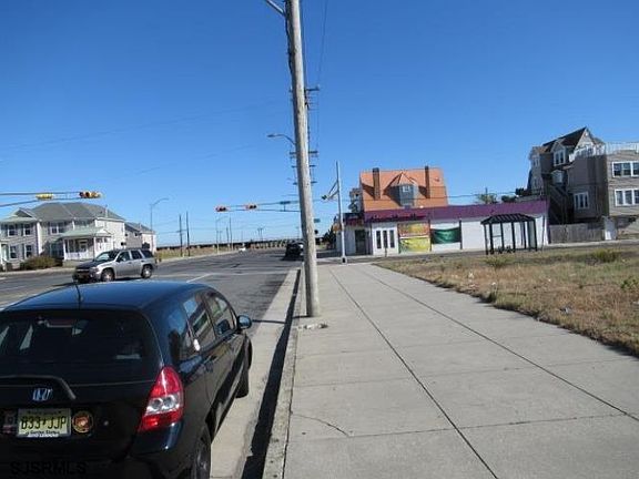 2nd image of 206 Atlantic Ave