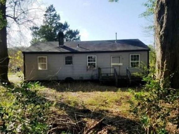 3rd image of 126 Lawton Dr