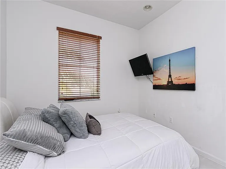 3930 Sleepy Orange Ln — Photo 24