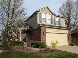 1030 Walcott Ln, Howell, MI 48843