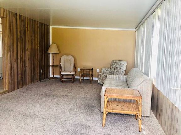 4th image of 25734 Lilac Ct