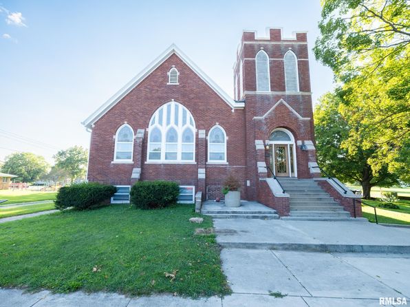 413 Logan St, Emden, IL 62635