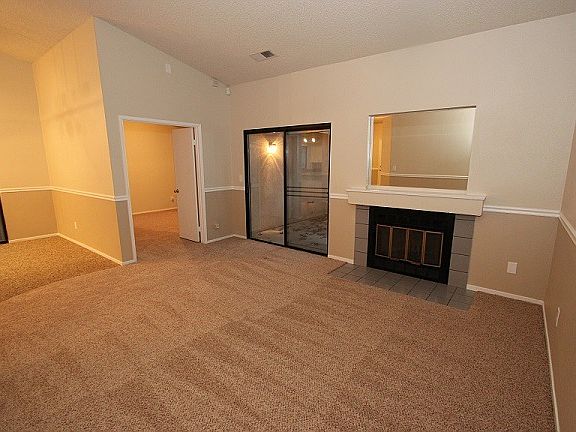 4th image of 1603 E Castlecrest Ave