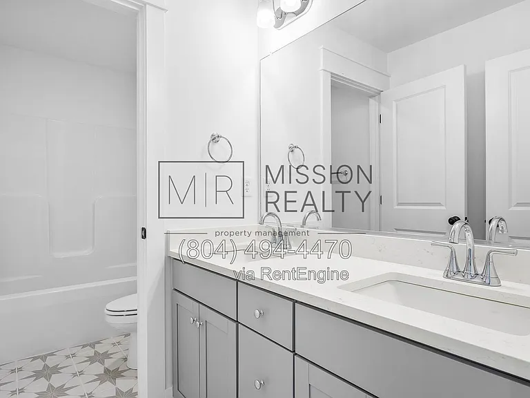 13513 Pinstone Ct — Photo 32
