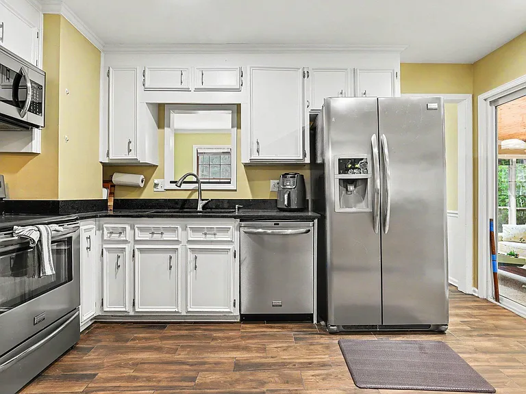 4125 Weaver Dr — Photo 17