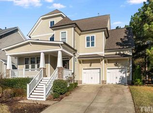 100 Edgepine Dr, Holly Springs, NC 27540