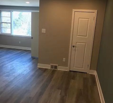 3rd image of 6916 Lawnton St Floor 2