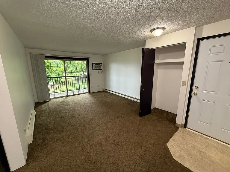 Aspen Meadows Apartments! — Photo 13