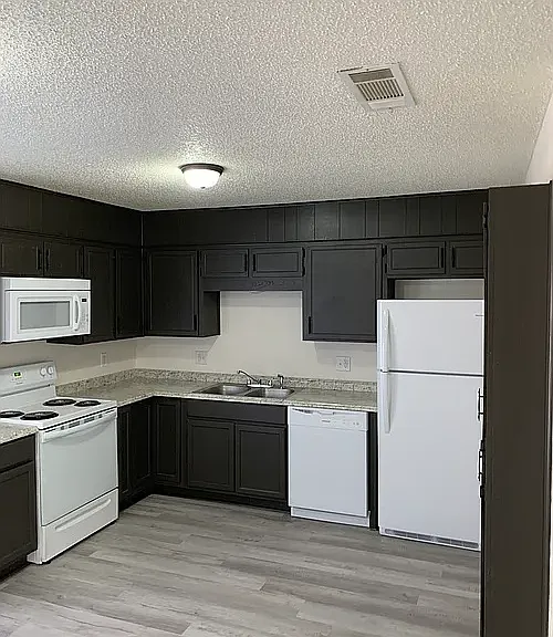 3413 Victoria Cir #B — Photo 5