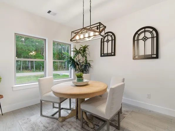 1105 W Lyle St, Cleveland, TX 77327