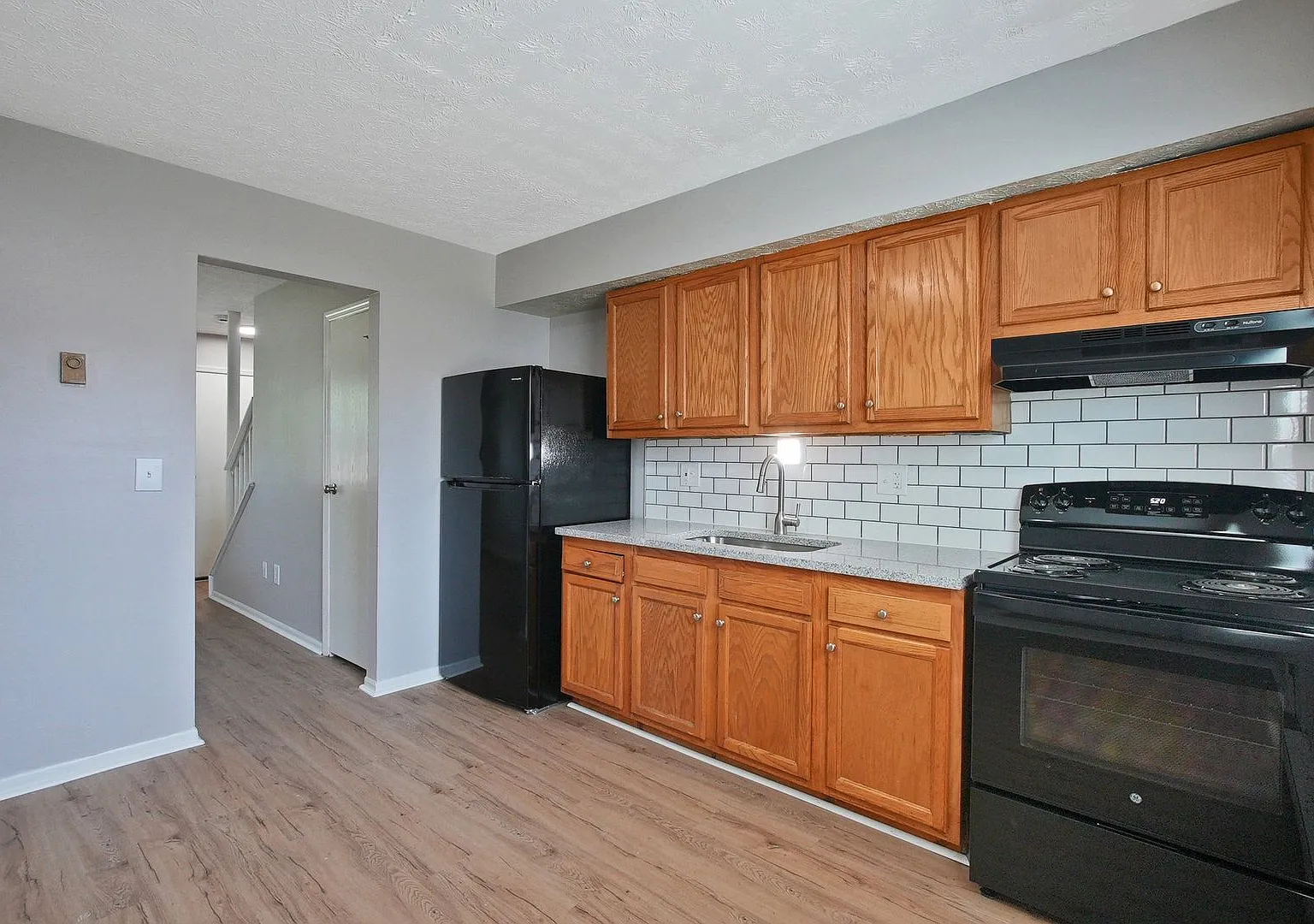 Nice 2 Bedroom Townhome in Southwest Columbus — Photo 4