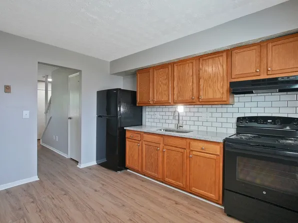 2209 Clarendon Ln, Columbus, OH 43223