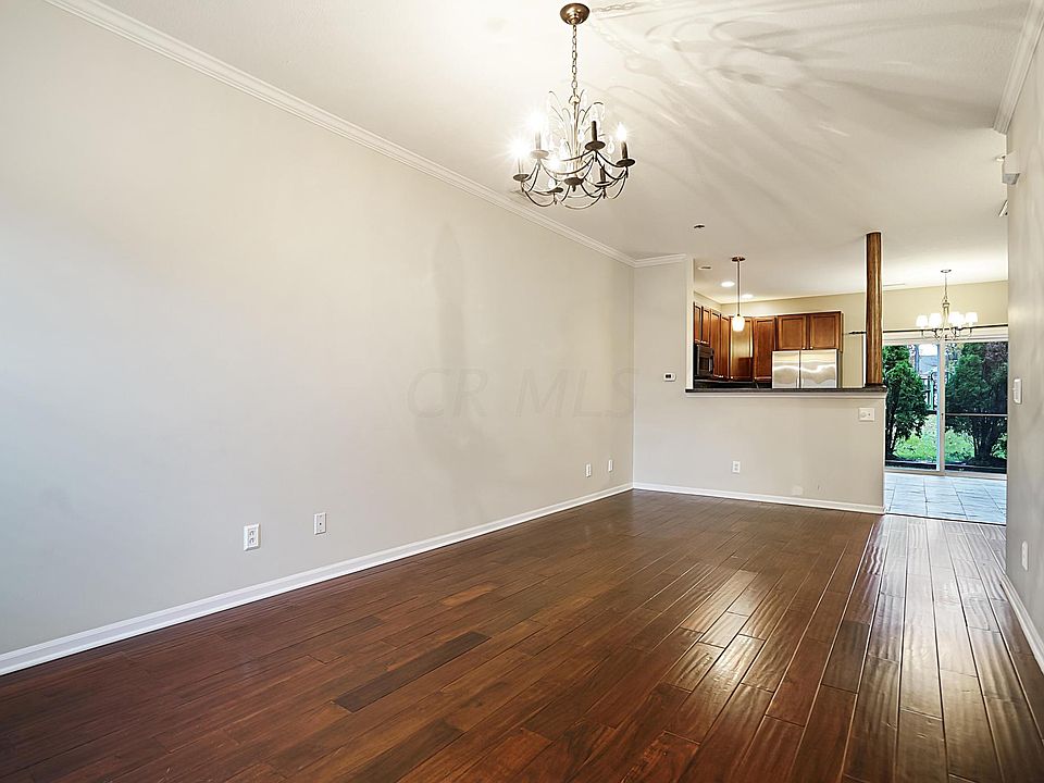1st image of 1175 Park Dr