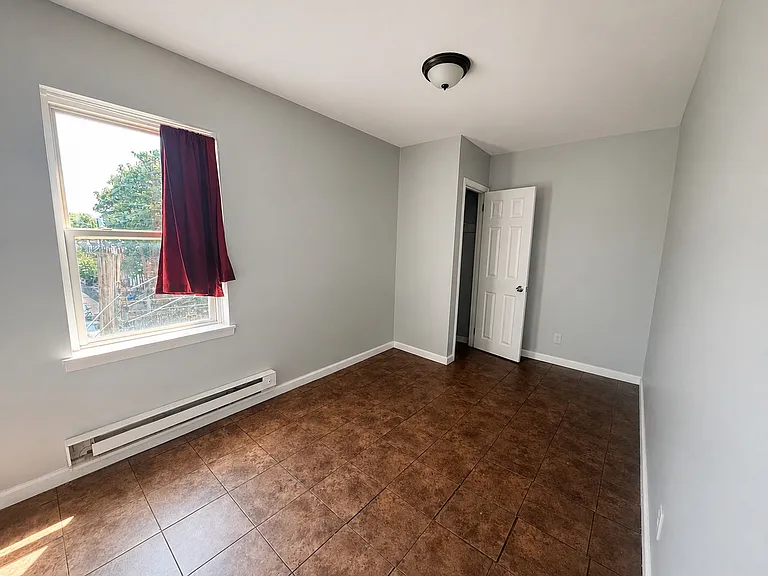 2601 N Sartain St — Photo 11