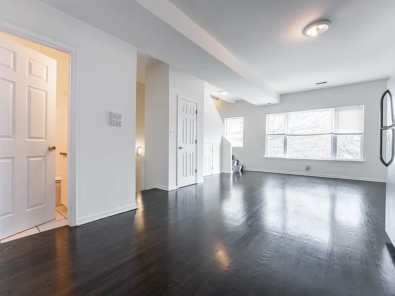 2430 N Ashland Ave #2 — Photo 1