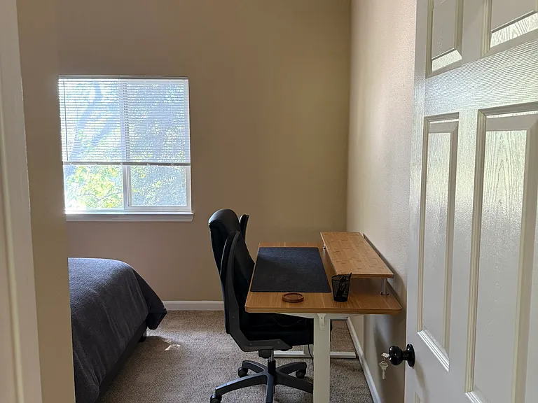 767 Carole Ct — Photo 25