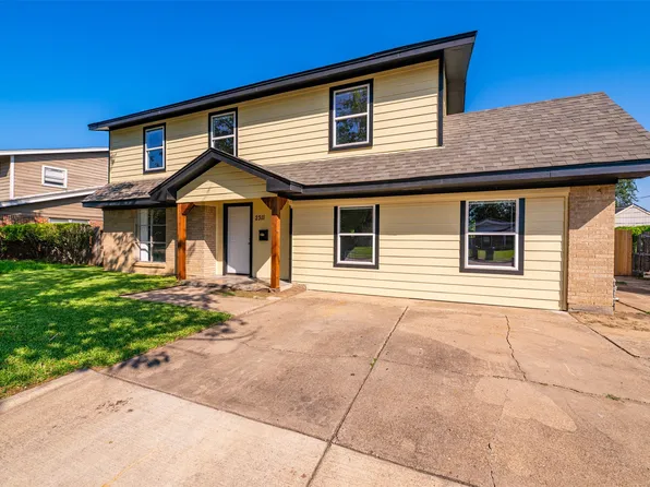 2311 E Mitchell St, Arlington, TX 76010